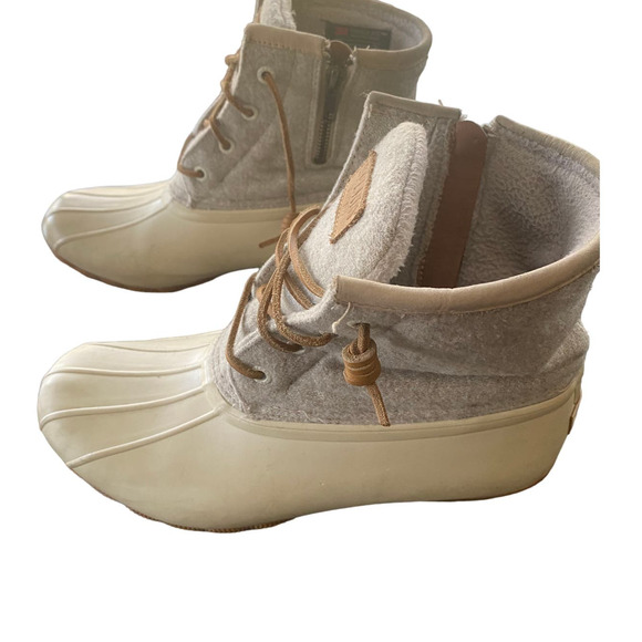 Sperry Women's Size 8 Waterproof Rubber Boots Thinsulate Cream Tan Size Zip - Picture 1 of 10